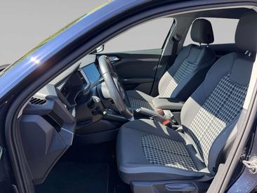 Audi A1 Advanced 35 TFSI — photo 10