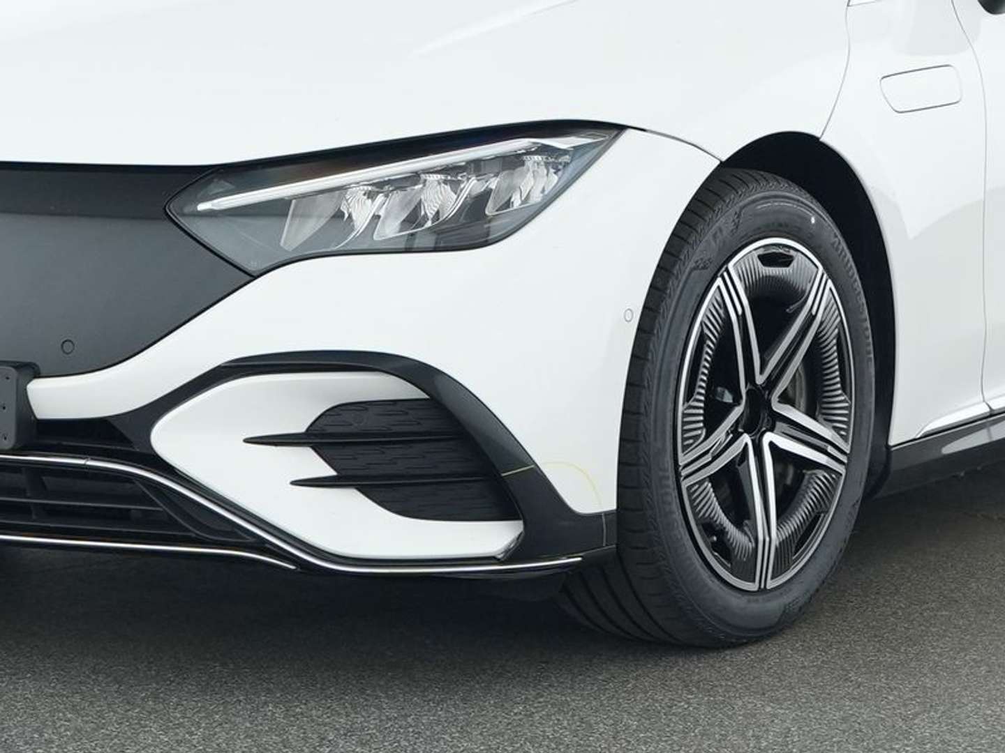 Mercedes EQE 300 AMG Line - 2023 - Joinsteer - #2