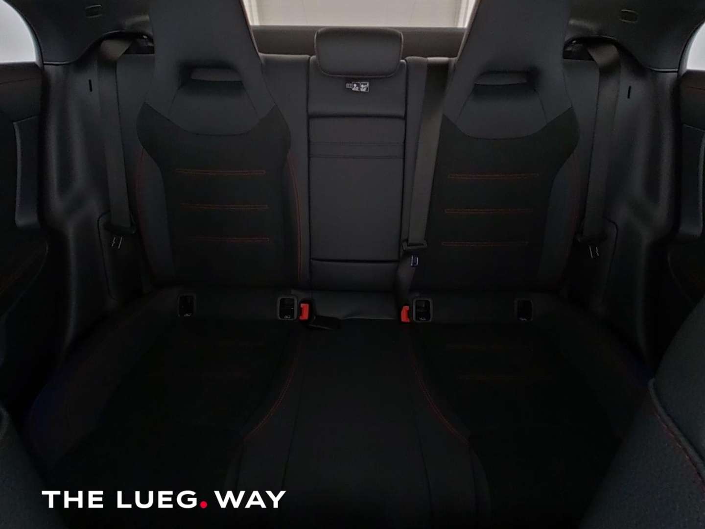 Mercedes CLA 180 AMG Line - 2025 - Joinsteer - #4