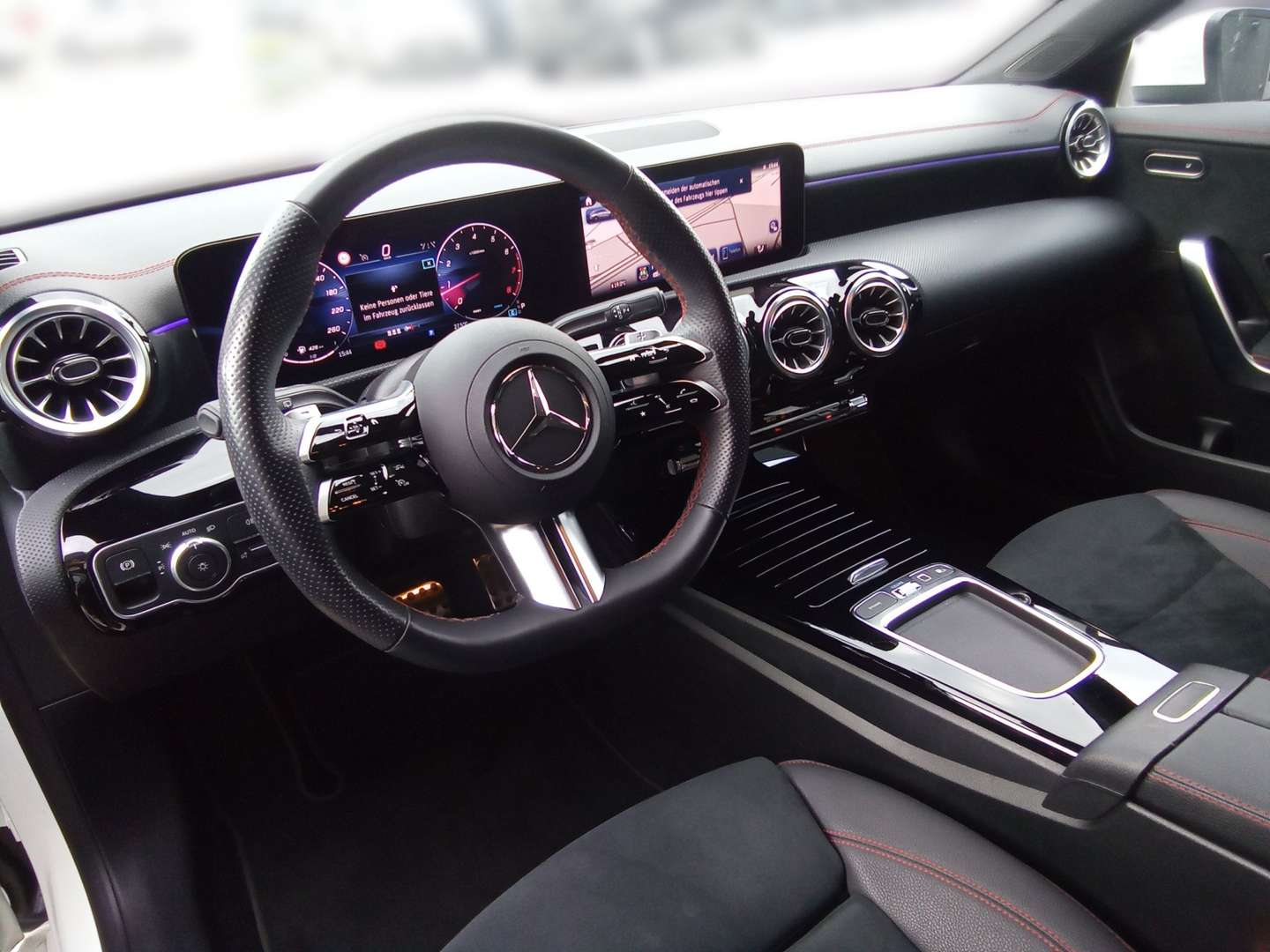 Mercedes CLA 180 AMG Line - 2024 - Joinsteer - #9
