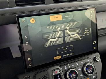 Land Rover Defender 110 D250 X-Dynamic SE Komfort Pano AHK — photo 25