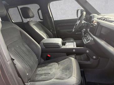 Land Rover Defender 110 Gris P525 V8 — photo 4
