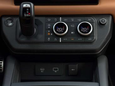 Land Rover Defender 110 Carpathian Edition V8 — photo 15