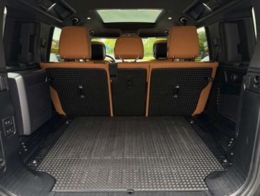 Land Rover Defender 110 Carpathian Edition V8 — photo 20