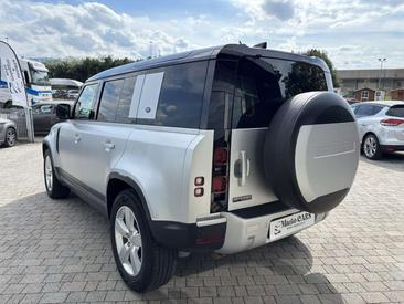 Land Rover Defender 110 First Edition AWD Auto 7 Posti 2.0 SD4 240 — photo 6
