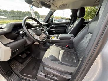 Land Rover Defender 110 First Edition AWD Auto 7 Posti 2.0 SD4 240 — photo 13