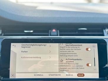 Land Rover Range Rover Evoque R-Dynamic Pano Merid. ACC 20Z Noir — photo 28