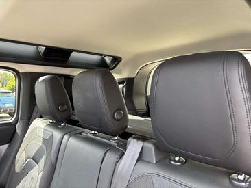 Land Rover Defender 110 First Edition AWD Auto 7 Posti 2.0 SD4 240 — photo 33