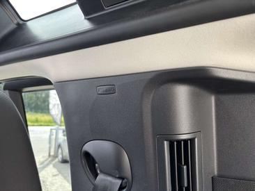 Land Rover Defender 110 First Edition AWD Auto 7 Posti 2.0 SD4 240 — photo 38