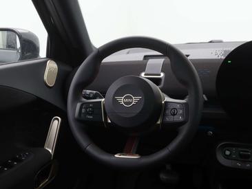 Mini Aceman JCW Electric — photo 15
