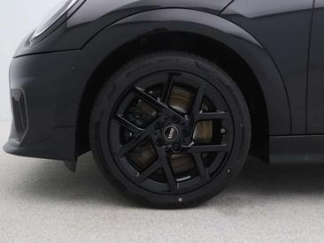 Mini Cabrio JCW Cooper S — photo 18