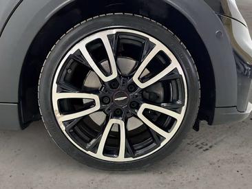 Mini 5 Portes JCW Cooper S — photo 8
