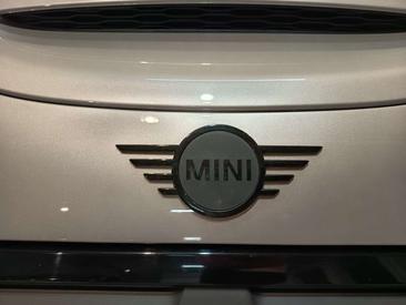 Mini Cabrio COOPER S — photo 11