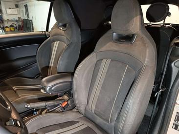 Mini Cabrio COOPER S — photo 18