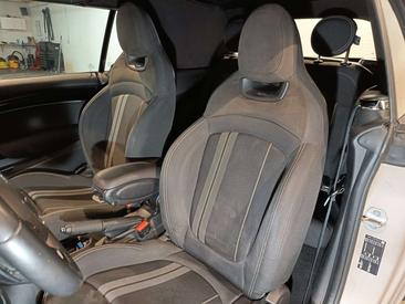 Mini Cabrio COOPER S — photo 19