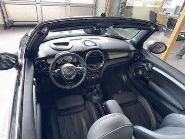 Mini Cabrio COOPER S — photo 16
