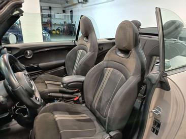 Mini Cabrio COOPER S — photo 24