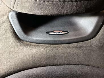 Mini Cabrio COOPER S — photo 34