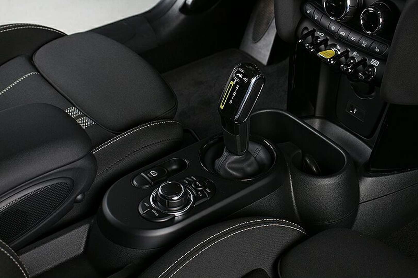 Mini 3 Portes Cooper SE Essential - 2023 - Joinsteer - #12
