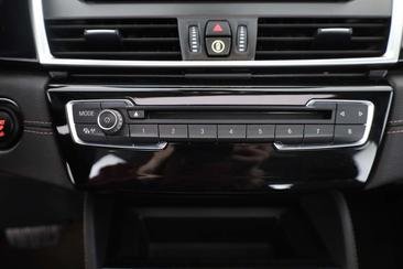 BMW 218i Active Tourer Luxury Line — photo 11