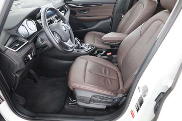 BMW 218i Active Tourer Luxury Line — photo 22