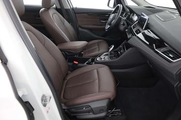 BMW 218i Active Tourer Luxury Line — photo 23