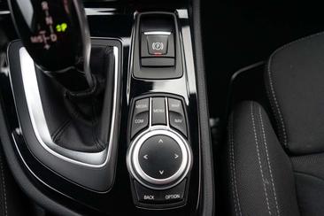 BMW 218 Active Tourer 218d XDrive — photo 20