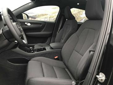 Volvo C40 Recharge Core — photo 7