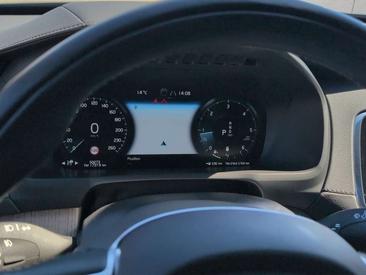 Volvo XC90 B5 INSCRIPTION — photo 12