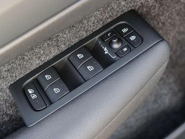 Volvo C40 Recharge PLUS — photo 15