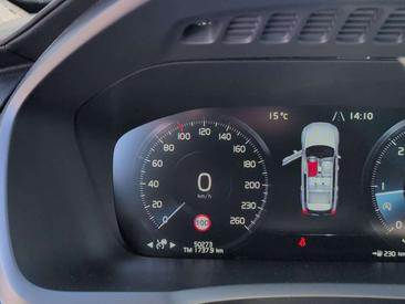 Volvo XC90 B5 INSCRIPTION — photo 23