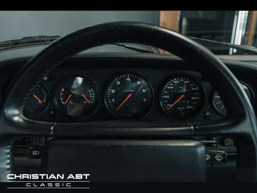Porsche 964 Carrera 2 — photo 16