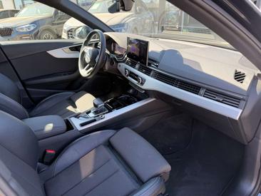 Audi A4 S Line Avant 35 TDI — photo 17