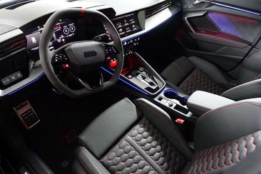 Audi RS3 Sportback — photo 9