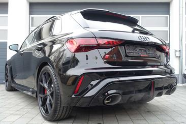 Audi RS3 Sportback — photo 17