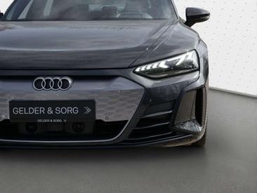 Audi E-tron GT — photo 12