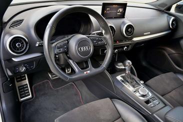 Audi S3 — photo 9
