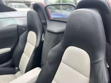 Porsche 718 Boxster — photo 14