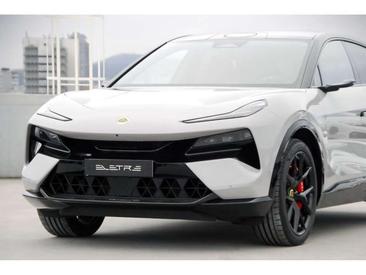 Lotus Eletre — photo 5