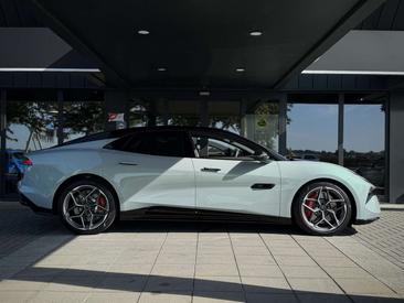 Lotus Emeya Sport SE — photo 3