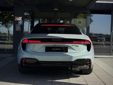 Lotus Emeya Sport SE — photo 5