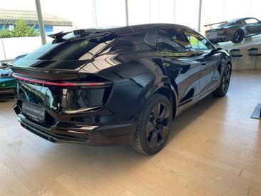 Lotus Eletre — photo 5
