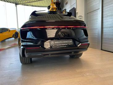 Lotus Eletre — photo 10