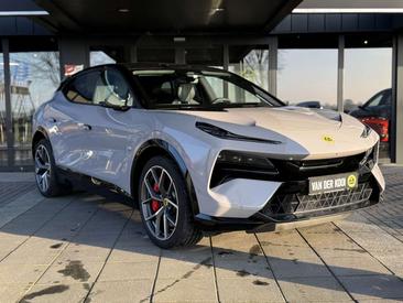 Lotus Eletre 450 4WD — photo 3