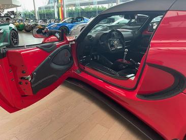 Lotus Elise Cup 250 — photo 6