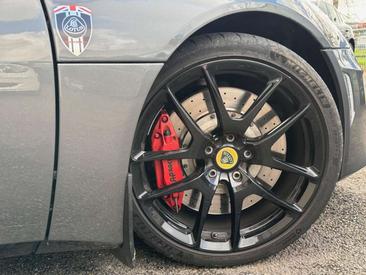 Lotus Evora 400 — photo 26