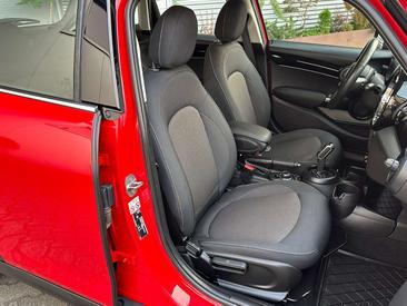 Mini Cooper One — photo 8
