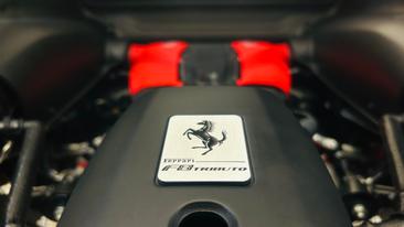 Ferrari F8 Tributo — photo 23