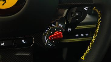 Ferrari F8 Tributo — photo 28
