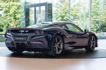 Ferrari F8 Tributo — photo 3